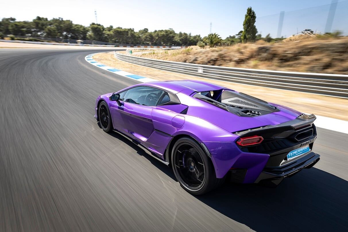 The Temerario is available in a lightweight Alleggerita package that is 25kg lighter and boasts more downforce.