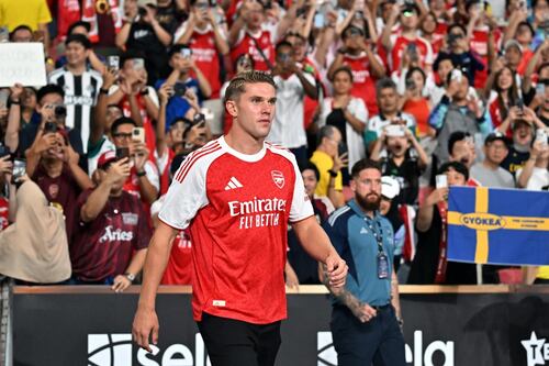 Gyokeres plays down Henry comparisons after taking Arsenal No 14 shirt